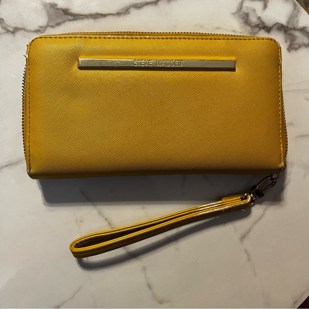 Steve Madden Mustard Yellow Wristlet Clutch